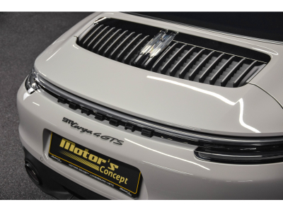 Porsche 992 .1 Targa 4 GTS PDK