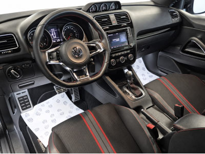 Volkswagen Scirocco GTS 220CV DSG NAVI