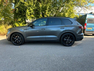 Volkswagen Touareg R eHybrid 4Motion-Panorama-1Hand