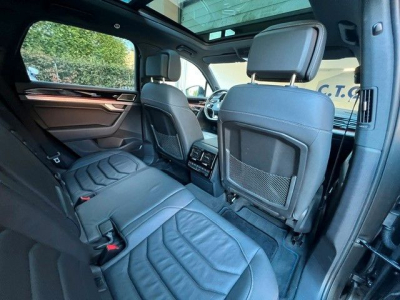 Volkswagen Touareg R eHybrid 4Motion-Panorama-1Hand