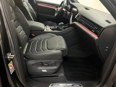 Volkswagen Touareg R eHybrid 4Motion-Panorama-1Hand
