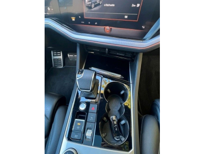 Volkswagen Touareg R eHybrid 4Motion-Panorama-1Hand