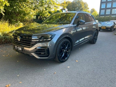 Volkswagen Touareg R eHybrid 4Motion-Panorama-1Hand