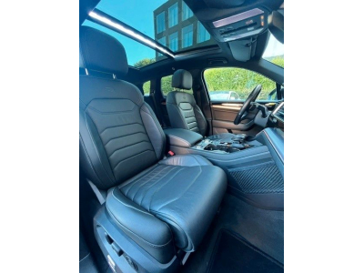 Volkswagen Touareg R eHybrid 4Motion-Panorama-1Hand