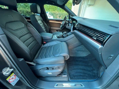 Volkswagen Touareg R eHybrid 4Motion-Panorama-1Hand
