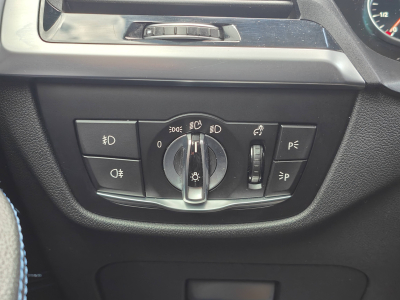 BMW X3 SDRIVE 18D PACK M CARPLAY CAMERA TOIT PANO OUVRANT SIEGES ET VOLANT CHAU