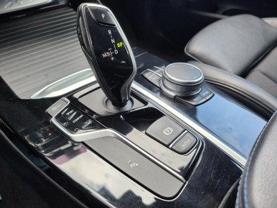 BMW X3 SDRIVE 18D PACK M CARPLAY CAMERA TOIT PANO OUVRANT SIEGES ET VOLANT CHAU