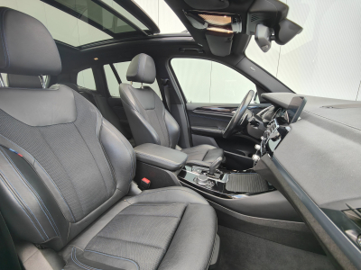 BMW X3 SDRIVE 18D PACK M CARPLAY CAMERA TOIT PANO OUVRANT SIEGES ET VOLANT CHAU