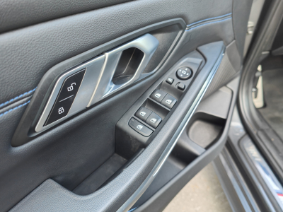BMW 318 318iA PACK M CARPLAY GPS CAMERA ECLAIRAGE AMBIANCE