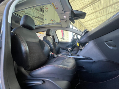 Peugeot 2008 GT LINE, 130CV, NAVI, PANORAMIQUE, BLUETOOTH, ALU 16'', GARANTIE, 1 HAND