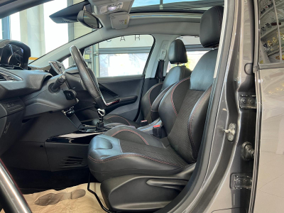 Peugeot 2008 GT LINE, 130CV, NAVI, PANORAMIQUE, BLUETOOTH, ALU 16'', GARANTIE, 1 HAND