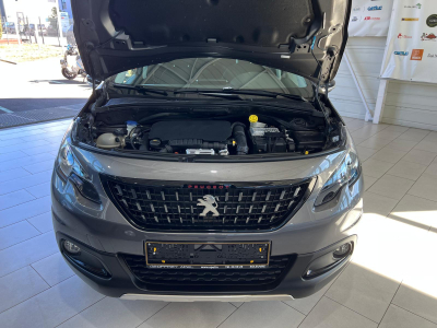 Peugeot 2008 GT LINE, 130CV, NAVI, PANORAMIQUE, BLUETOOTH, ALU 16'', GARANTIE, 1 HAND