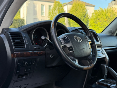 Toyota Land Cruiser Prado Land Cruiser 200 Executive/7xsitzer/LEDER/Kamera