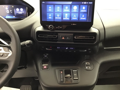 Peugeot Partner L1H1 AT 130 3 Sitzer/Klimaauto/Holzboden