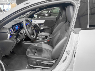 Mercedes-Benz CLA 200 CLA 200 Special Edition/AHK/KAMERA/19'/
