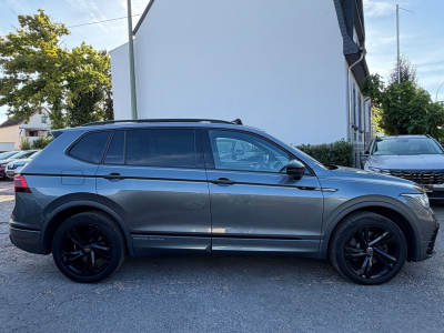 Volkswagen Tiguan Allspace R-Line 4Motion/7xSitze