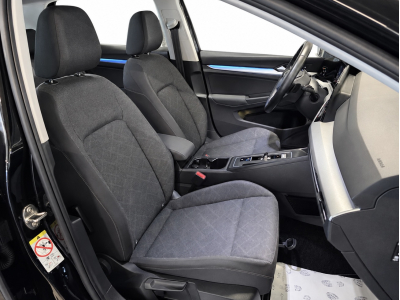 Volkswagen Golf Golf 8 1.5 eTSI 150 DSG LIFE LED NAVI