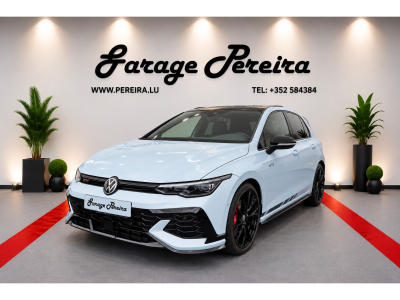 Volkswagen Golf GTI FACELIFT 2.0 TSI 300 CLUBSPORT CRYSTAL ICE BLUE IQ LIGHT HARMAN KARDON PANO NAVI
