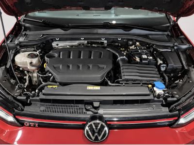 Volkswagen Golf GTI VIII 2.0 TSI 245 DSG HARMAN KARDON PANO NAVI ACC