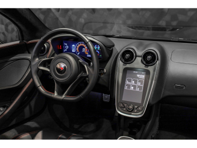 McLaren 570S Spider - FIRE BLACK