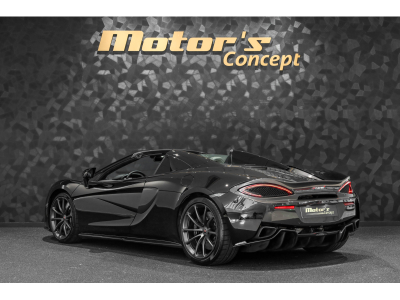 McLaren 570S Spider - FIRE BLACK