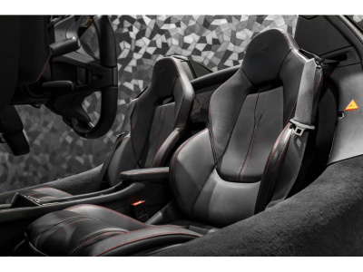McLaren 570S Spider - FIRE BLACK