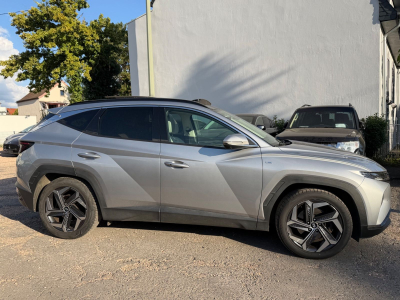 Hyundai Tucson Select Mild-Hybrid 2WD1/1.Hand/Pano/