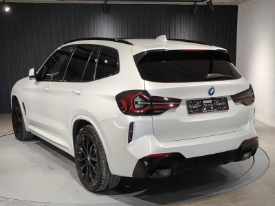 BMW X3 X3 XDRIVE30e PACK M CARPLAY CAMERA 360 TOIT OUVRANT ECLAIRAGE AMBIANCE