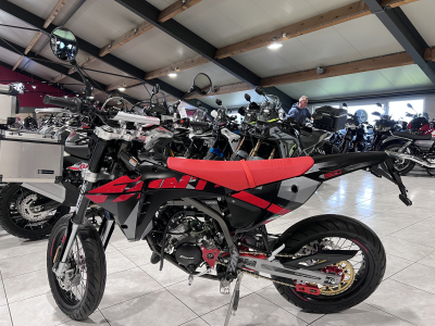 Fantic Motard 50 PERFORMANCE 2T