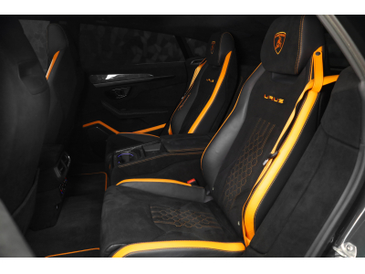 Lamborghini Urus PERFORMANTE Akrapovic / VERDE LARES