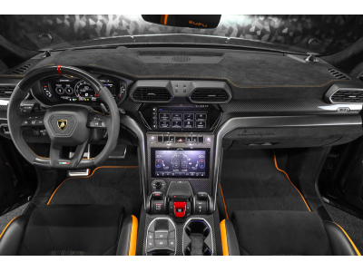 Lamborghini Urus PERFORMANTE Akrapovic / VERDE LARES