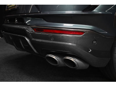 Lamborghini Urus PERFORMANTE Akrapovic / VERDE LARES