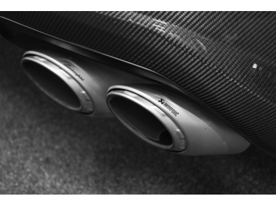 Lamborghini Urus PERFORMANTE Akrapovic / VERDE LARES