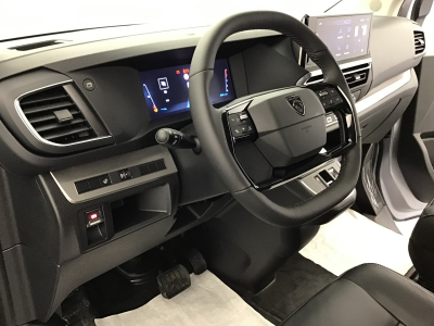 Peugeot Expert DOKA XL AT 180 5Sitzer/Leder