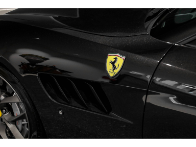 Ferrari GTC4Lusso T V8 - NERO DAYTONA