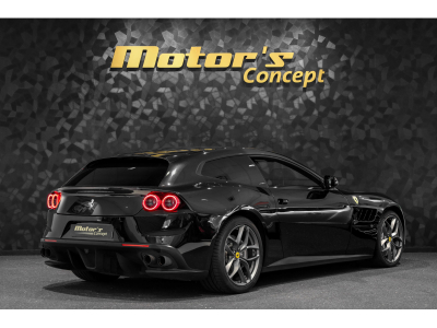 Ferrari GTC4Lusso T V8 - NERO DAYTONA