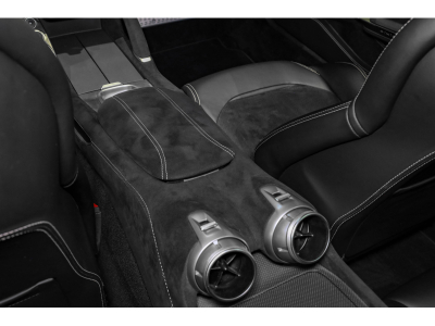 Ferrari GTC4Lusso T V8 - NERO DAYTONA