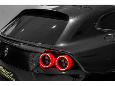 Ferrari GTC4Lusso T V8 - NERO DAYTONA