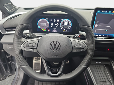 Volkswagen T-Roc 1.5 eTSi 150 DSG R-Line