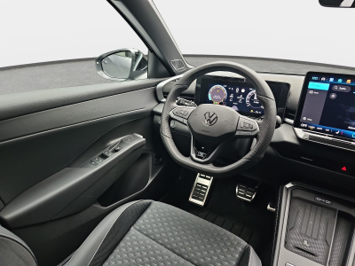 Volkswagen T-Roc 1.5 eTSi 150 DSG R-Line