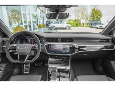 Audi RS6 RS6 Avant PERFORMANCE 4.0 TFSI quattro/22/PANO/KEYLESS/RS DYN/360°...