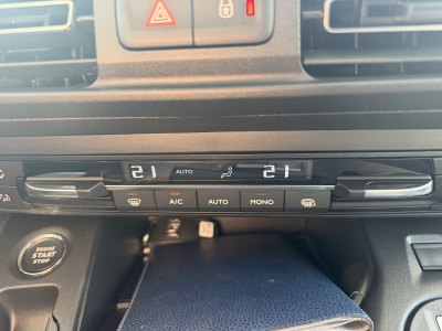 Fiat Doblo 130 AT AHK/Webasto/3  Sitzer