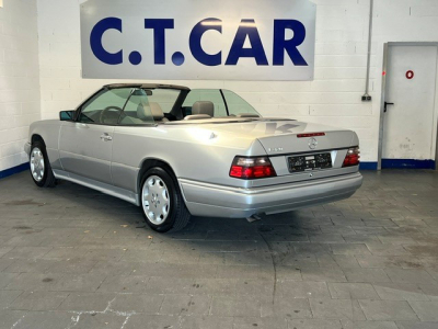 Mercedes-Benz E 320 AMG Line -  W124