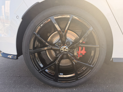 Volkswagen Golf GTI 300 Clubsport DSG