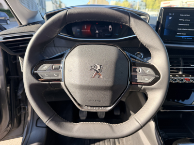 Peugeot 208 1.2 ALLURE PACK 100