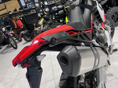 Aprilia Tuareg 660 Hailstrom White disponible aussi en 35 KW