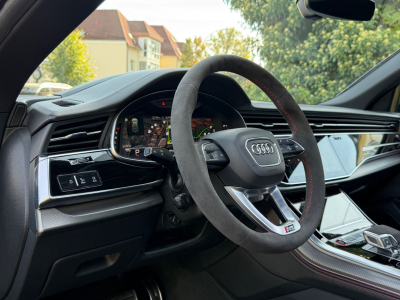 Audi RSQ8 performance 4.0 TFSI quattro