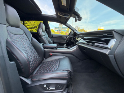 Audi RSQ8 performance 4.0 TFSI quattro