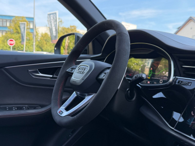 Audi RSQ8 performance 4.0 TFSI quattro