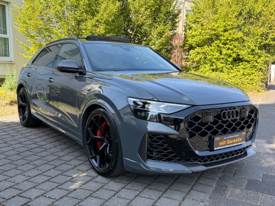 Audi RSQ8 performance 4.0 TFSI quattro